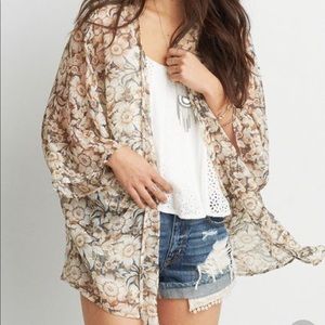 AE American Eagle Cream Floral Print Kimono - M